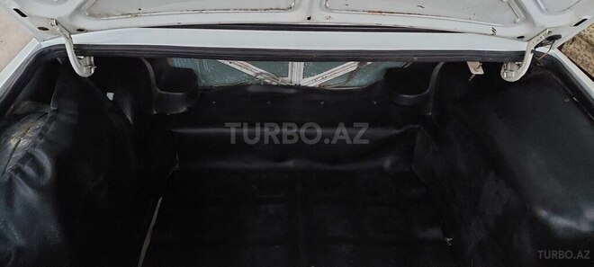 LADA (VAZ) 2107-21