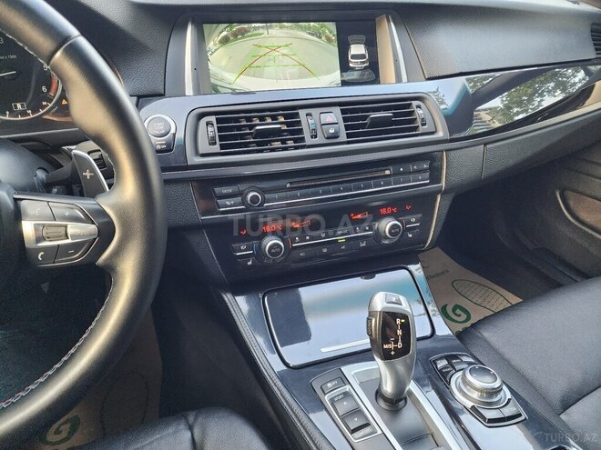 BMW 530-13
