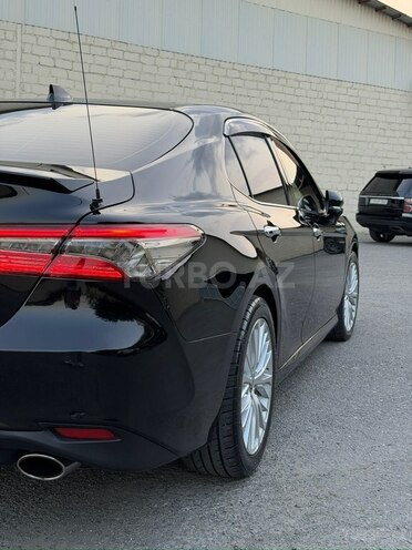 Toyota Camry-7