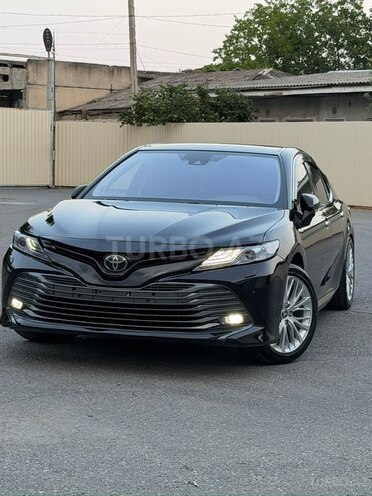 Toyota Camry-1