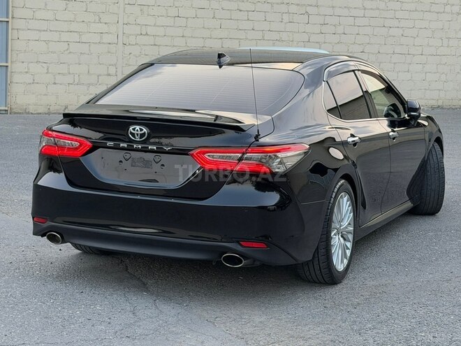 Toyota Camry-5