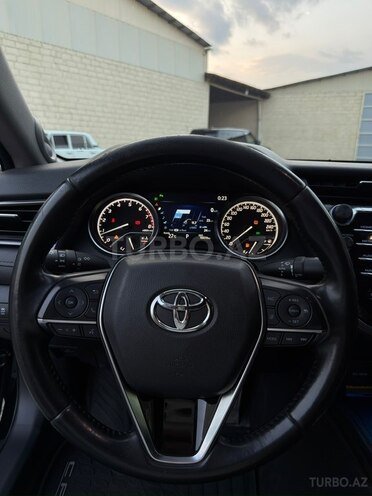 Toyota Camry-10