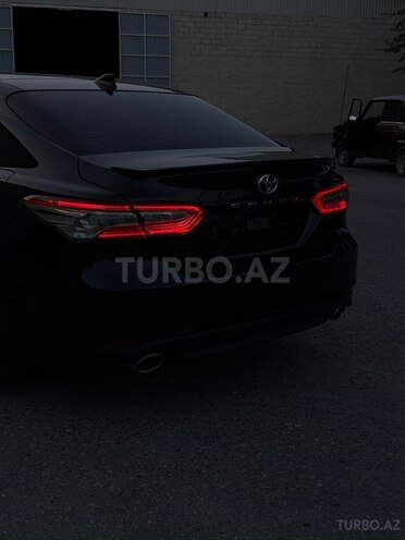 Toyota Camry-9
