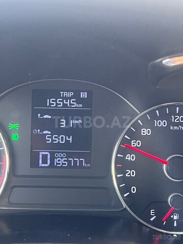 Kia Cerato-8