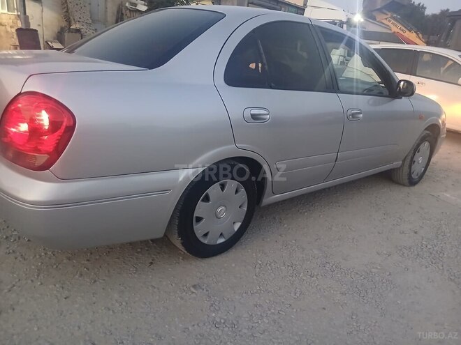 Nissan Sunny-4