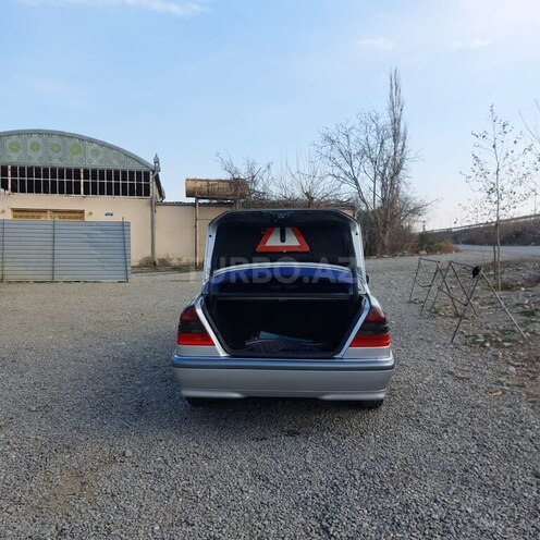 Mercedes C 180-5