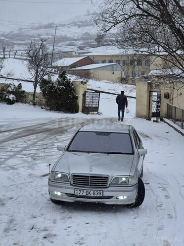Mercedes C 180-3