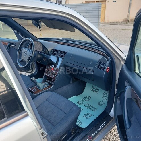Mercedes C 180-8