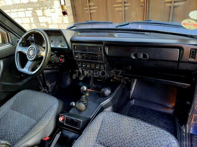 LADA (VAZ) Niva-3