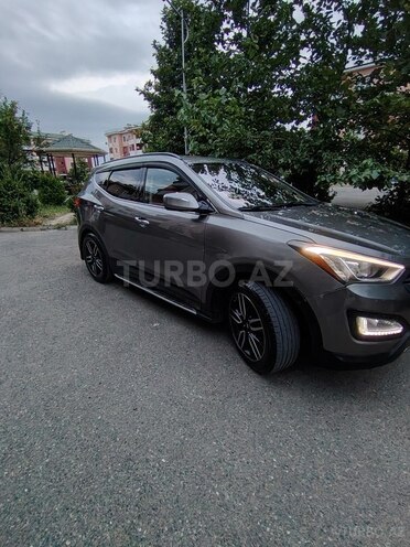 Hyundai Santa Fe-6