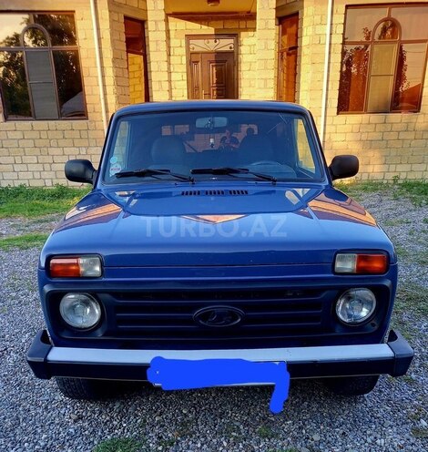 LADA (VAZ) Niva-8