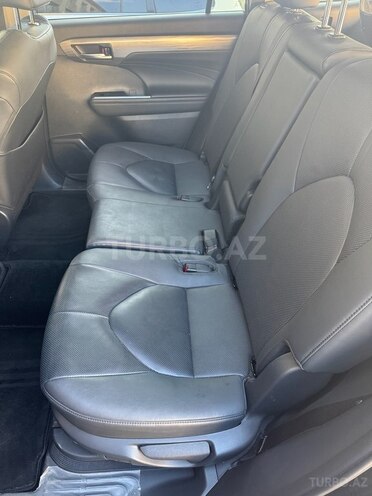Toyota Highlander-15