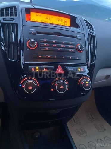 Kia Ceed-10
