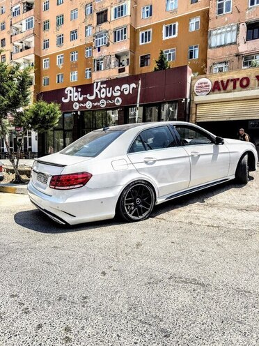 Mercedes E 250-3