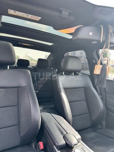 Mercedes E 250-8