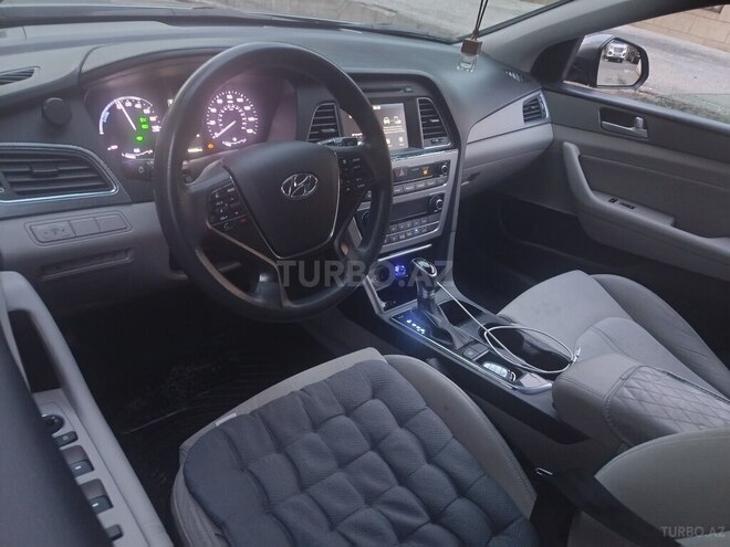 Hyundai Sonata-3