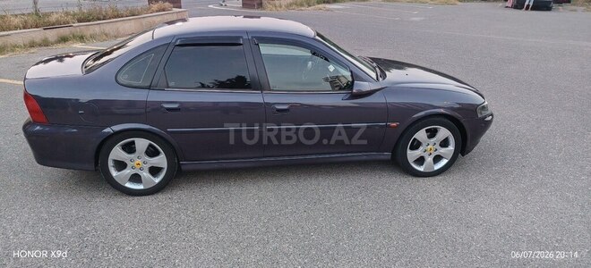 Opel Vectra-11