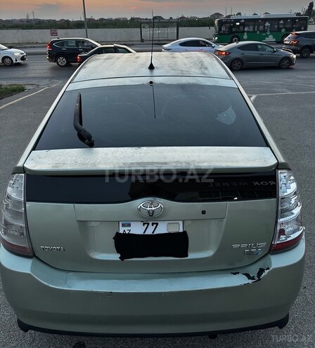 Toyota Prius-3