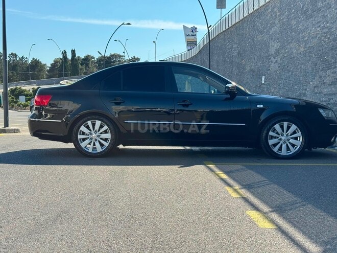 Hyundai Sonata-14