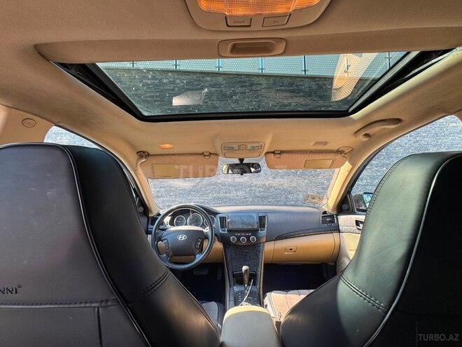 Hyundai Sonata-16