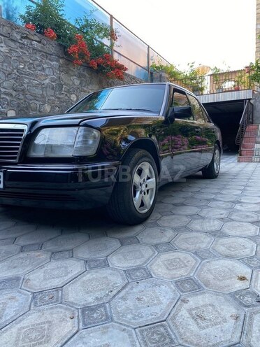 Mercedes E 220-4