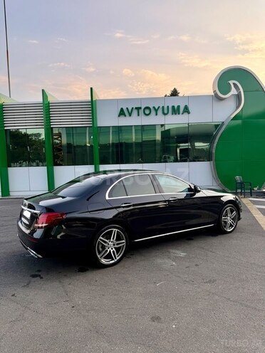 Mercedes E 220 d-8