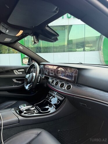 Mercedes E 220 d-10