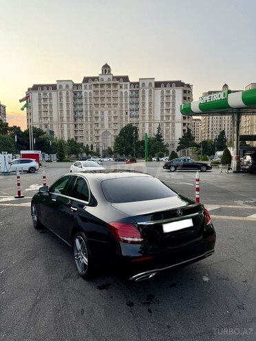 Mercedes E 220 d-7