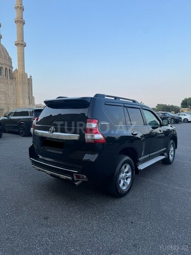 Toyota Land Cruiser Prado-6