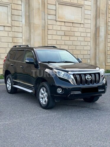 Toyota Land Cruiser Prado-4