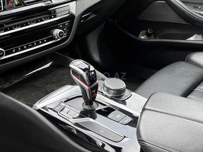 BMW 530-14