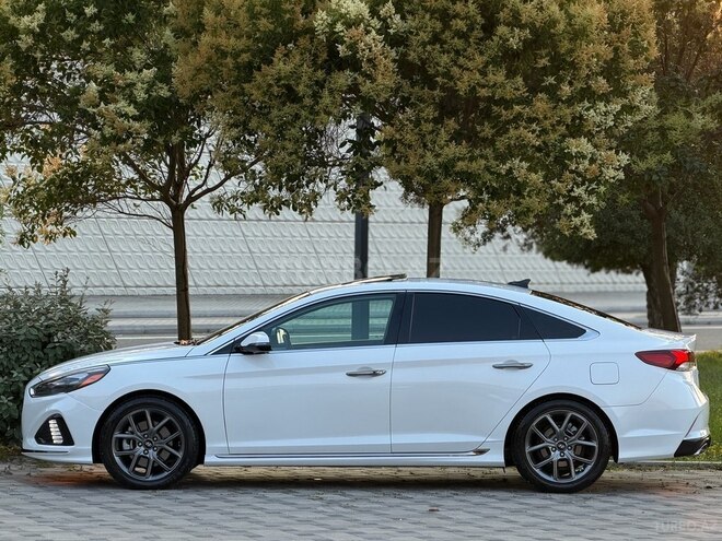 Hyundai Sonata-6