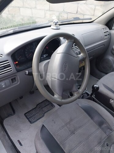 Kia Rio-6