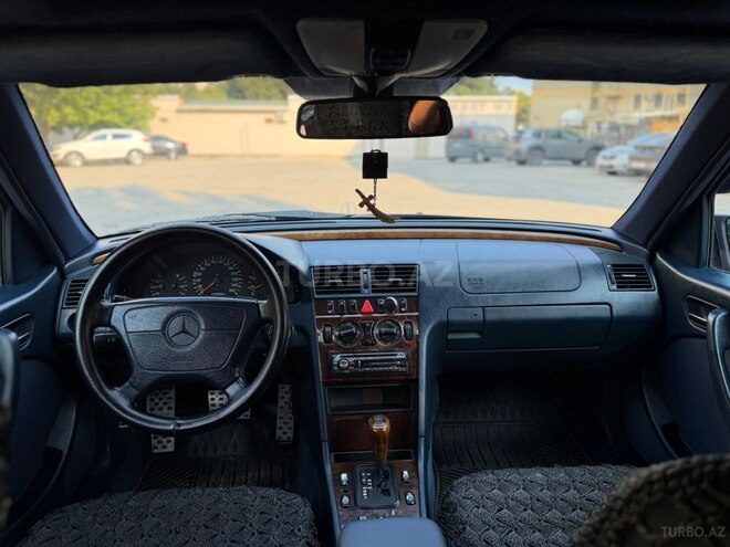 Mercedes C 240-8