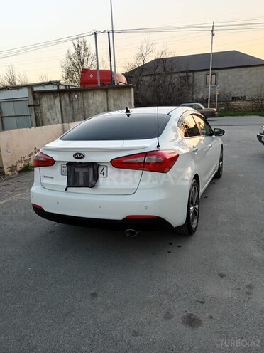 Kia Cerato-5