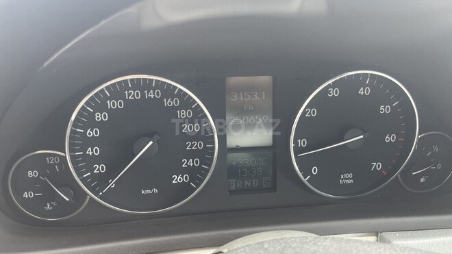 Mercedes C 230-11