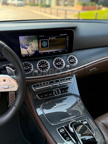 Mercedes E 220 d-10