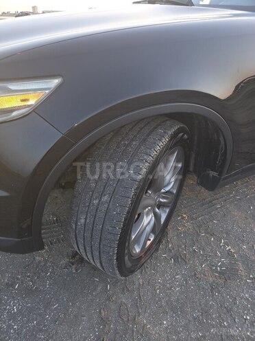 Infiniti FX35-6