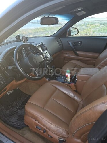 Infiniti FX35-7