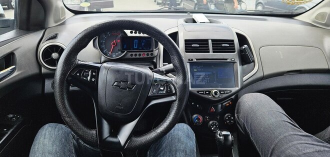 Chevrolet Aveo-6