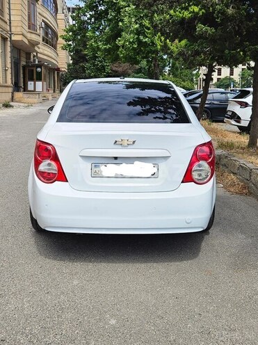 Chevrolet Aveo-4