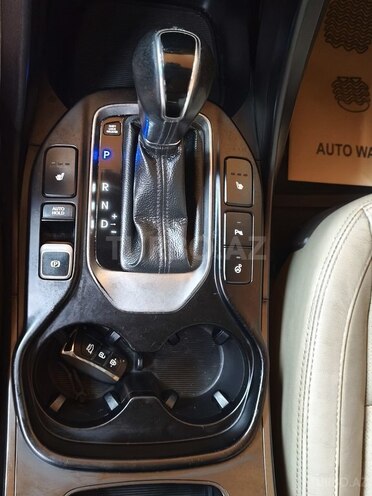 Hyundai Santa Fe-19
