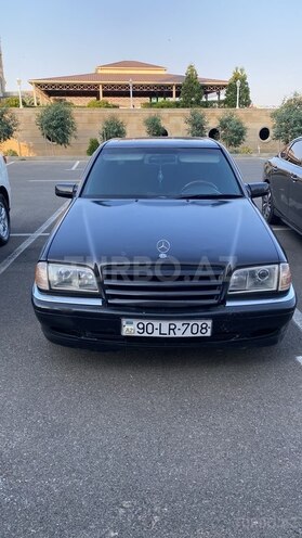 Mercedes C 200-1