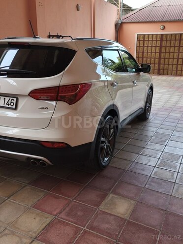 Hyundai Santa Fe-5