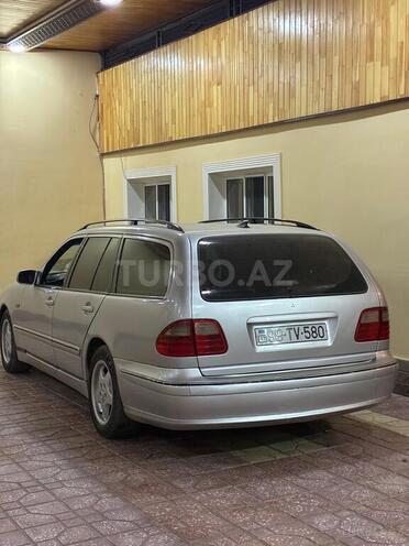 Mercedes E 200-4