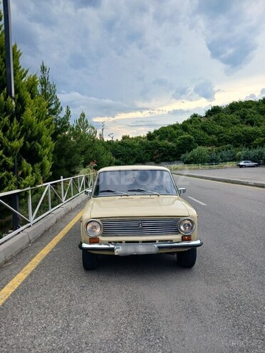 LADA (VAZ) 21011-2