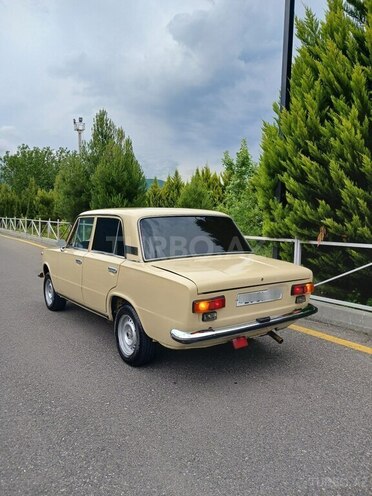 LADA (VAZ) 21011-4