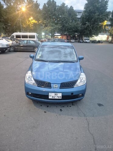 Nissan Tiida-2