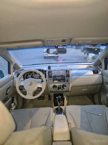 Nissan Tiida-7