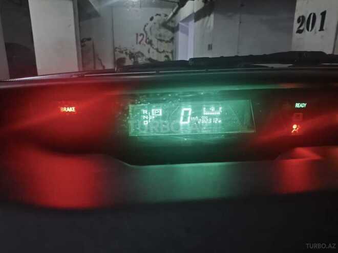 Toyota Prius-11
